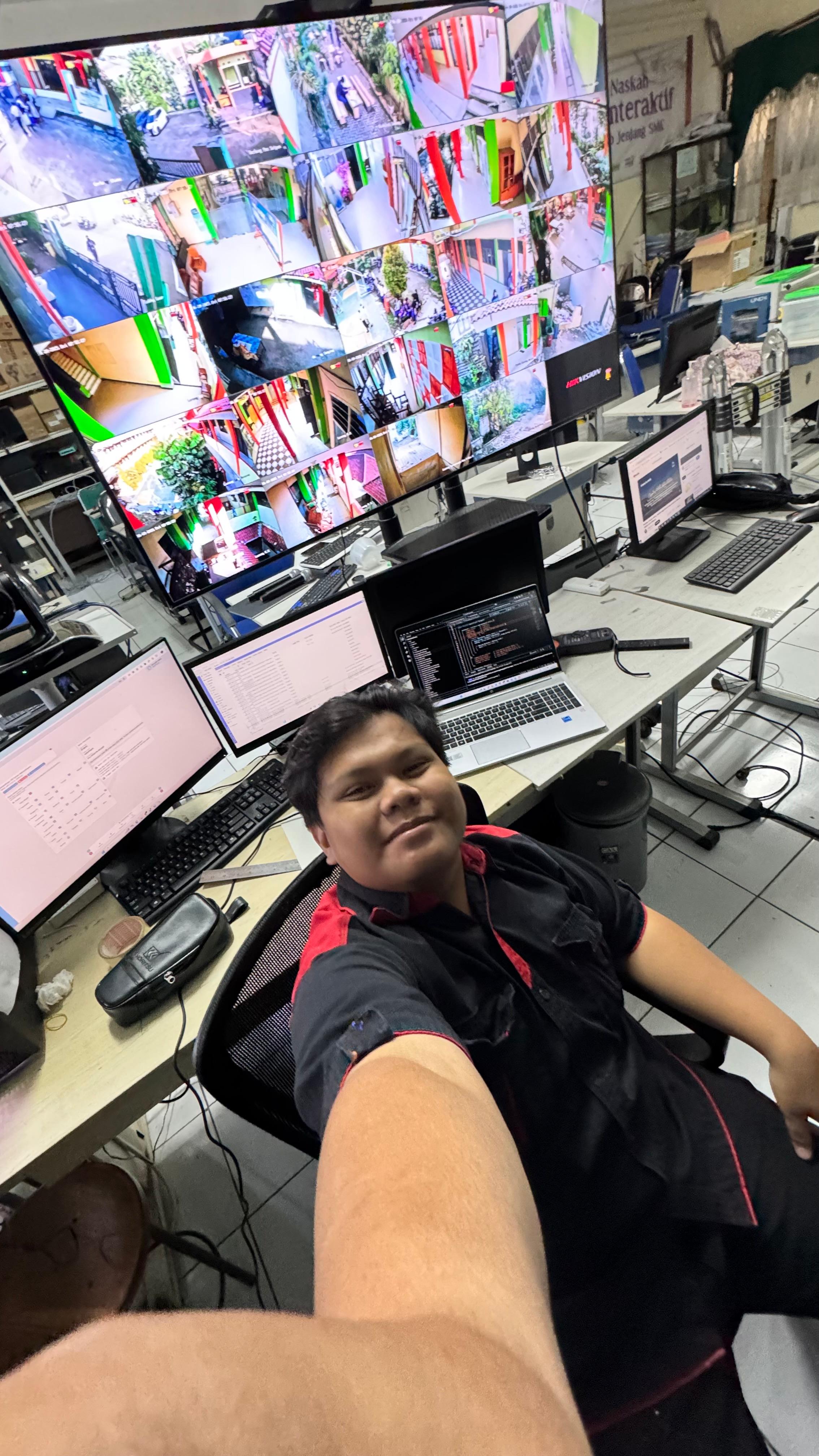 Galeri Pemasangan CCTV , IP Camera dan Analog